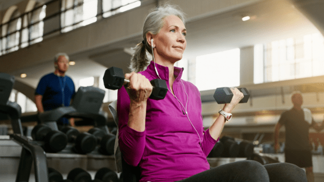7 Ways You Can Start to Reverse Aging Today - Nosh Detox